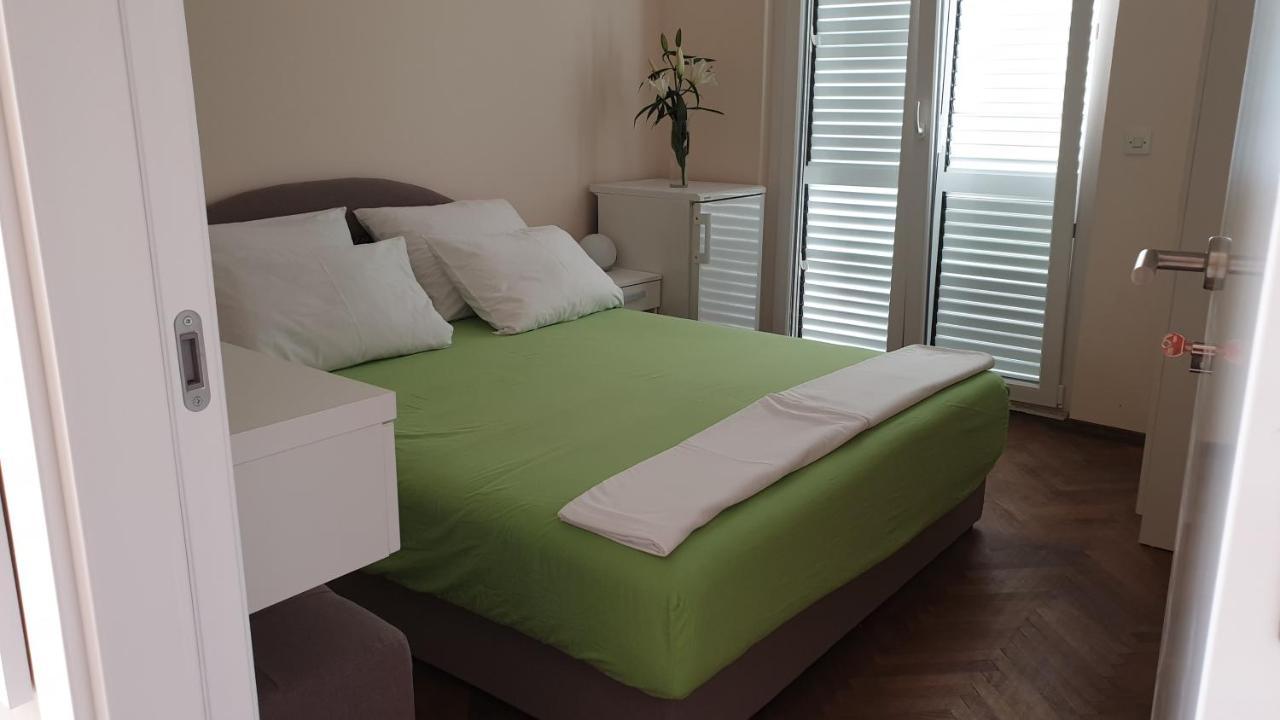Apartments And Rooms With Parking Space Hvar - 15378 Hvar Town Exterior foto